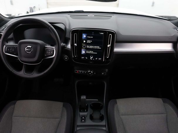 Volvo XC40 1.5 T2 95 kW image number 4