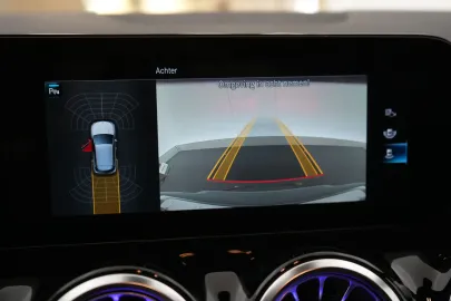 Car image 33
