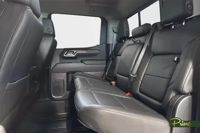 Car image 33