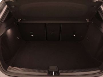 Car image 37