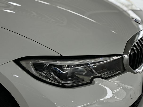 BMW 330 Touring e M Sport 215 kW image number 10