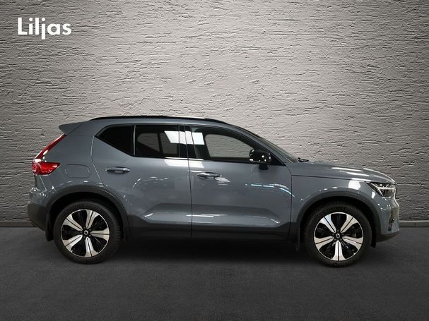 Volvo XC40 Recharge T4 Plus Dark 157 kW image number 2