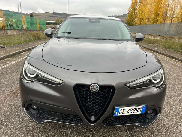 Alfa Romeo Stelvio 2.2 Q4 140 kW image number 3