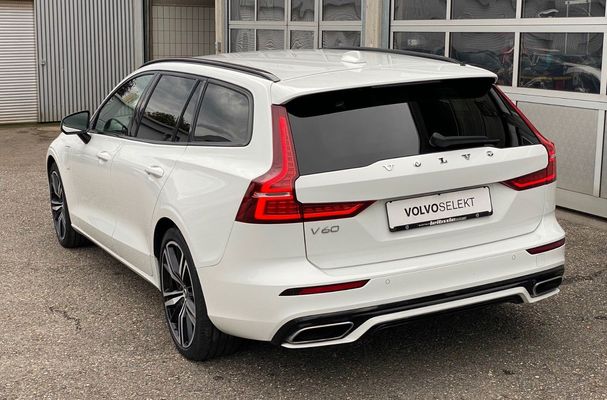 Volvo V60 T8 R Design AWD 288 kW image number 3