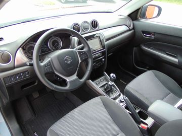 Car image 11