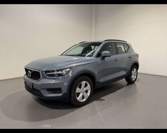 Volvo XC40 D3 Momentum 110 kW image number 1