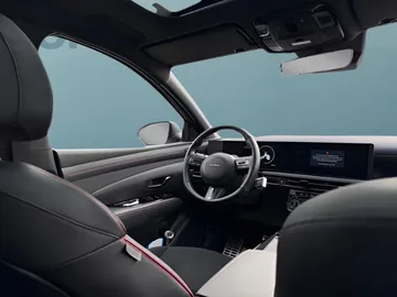 Car image 14