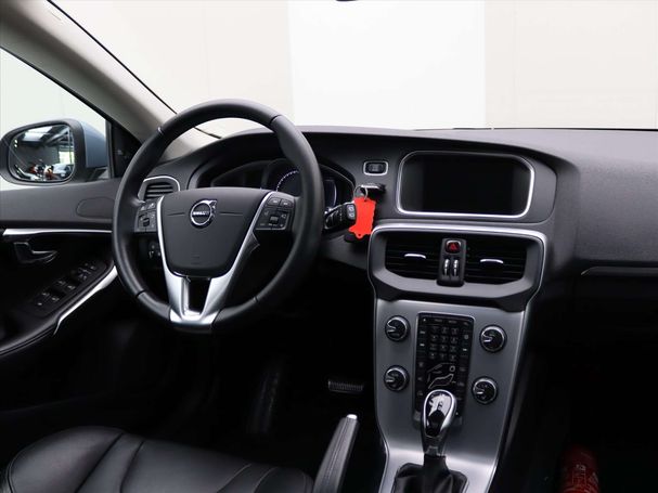 Volvo V40 T2 Inscription 90 kW image number 9