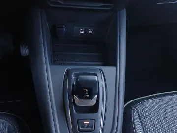 Car image 29