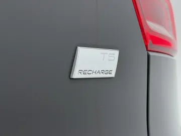 Car image 39
