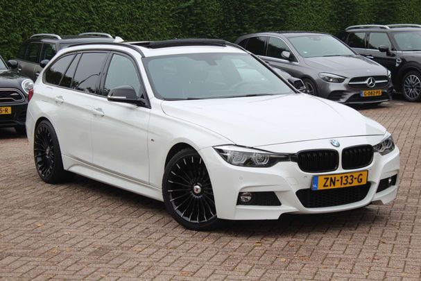 BMW 330i Touring M Sport 185 kW image number 2