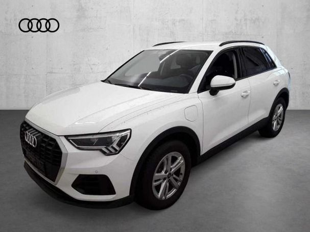 Audi Q3 45 TFSIe S tronic Business 180 kW image number 2