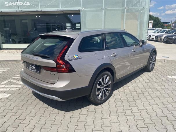 Volvo V90 Cross Country AWD B4 145 kW image number 7