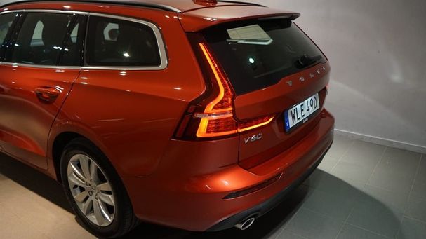 Volvo V60 B4 147 kW image number 2