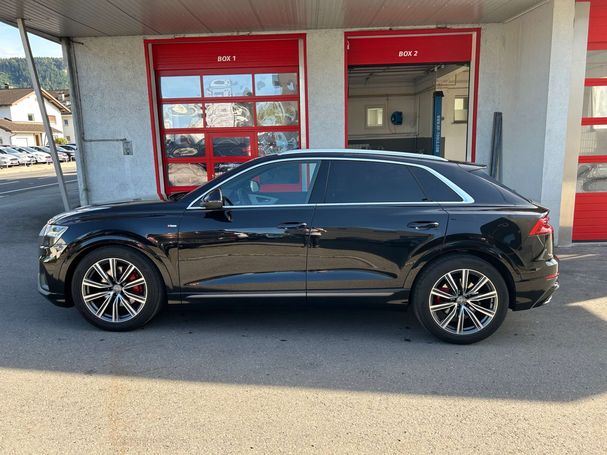 Audi Q8 55 TFSI quattro 250 kW image number 7