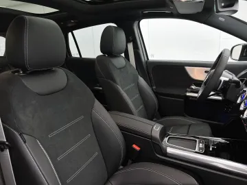Car image 41