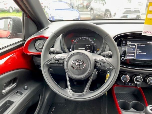 Toyota Aygo X 53 kW image number 12