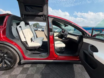 Car image 49