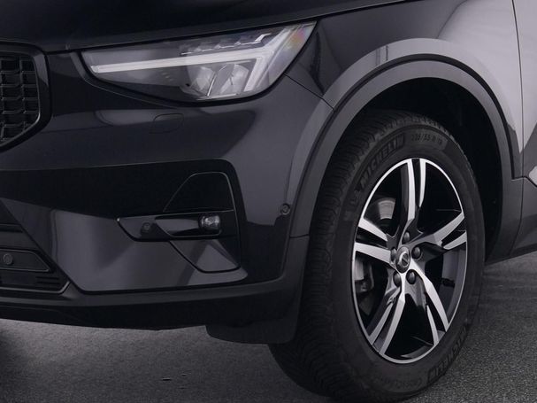 Volvo XC40 T2 Plus Dark 95 kW image number 9