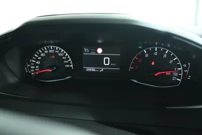 Car image 33