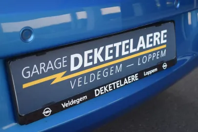 Car image 25
