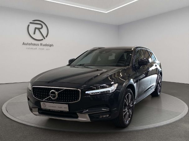 Volvo V90 Cross Country AWD 173 kW image number 1