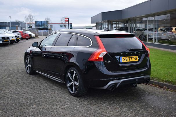 Volvo V60 T4 140 kW image number 13