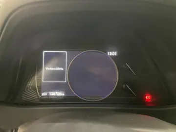 Car image 39