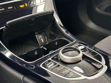 Car image 33