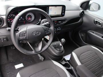 Car image 10