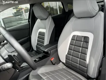 Car image 42