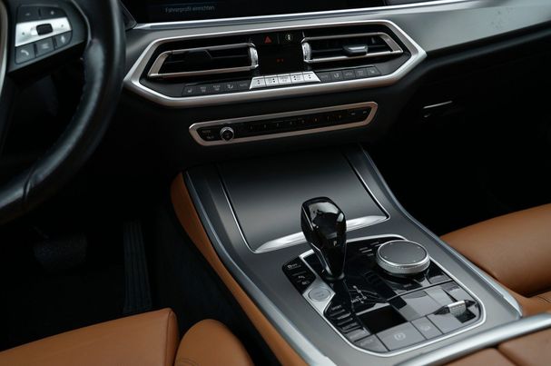 BMW X5 45e xDrive 290 kW image number 9