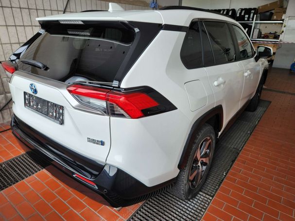 Toyota RAV 4 Plug-in Hybrid 225 kW image number 3