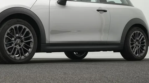 Car image 22