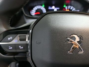 Car image 36