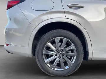 Car image 21