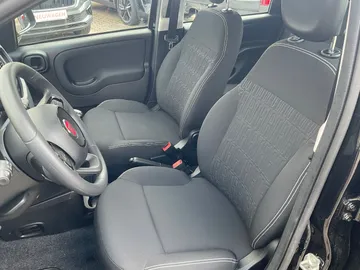 Car image 26