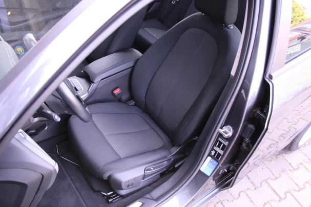 BMW 118i Advantage 103 kW image number 9