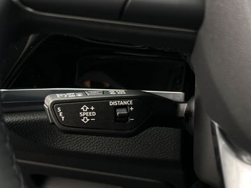 Car image 35