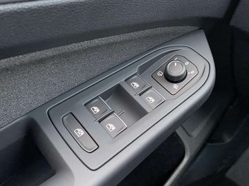 Car image 41