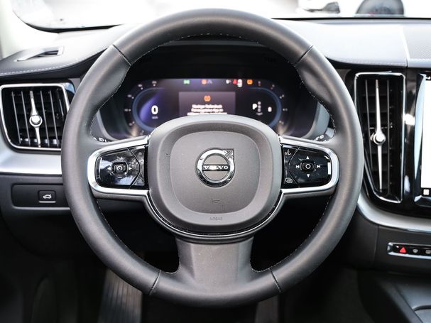 Volvo XC60 B4 AWD Ultimate 145 kW image number 6