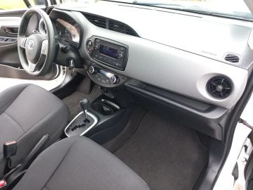 Car image 23