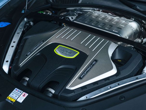 Porsche Panamera Turbo S E-Hybrid 515 kW image number 35