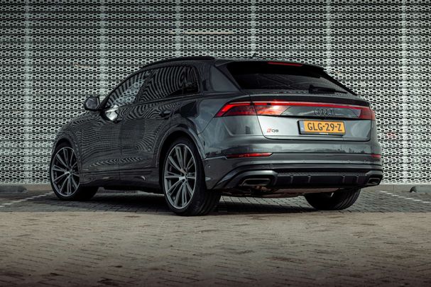 Audi Q8 55 TFSIe quattro 290 kW image number 4