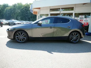 Car image 28