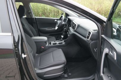 Car image 38