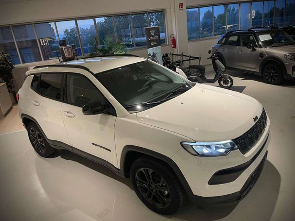 Jeep Compass 1.5 T4 96 kW image number 3