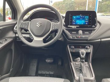 Car image 14