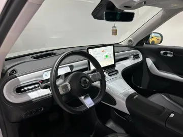 Car image 22