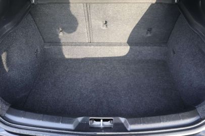 Car image 33